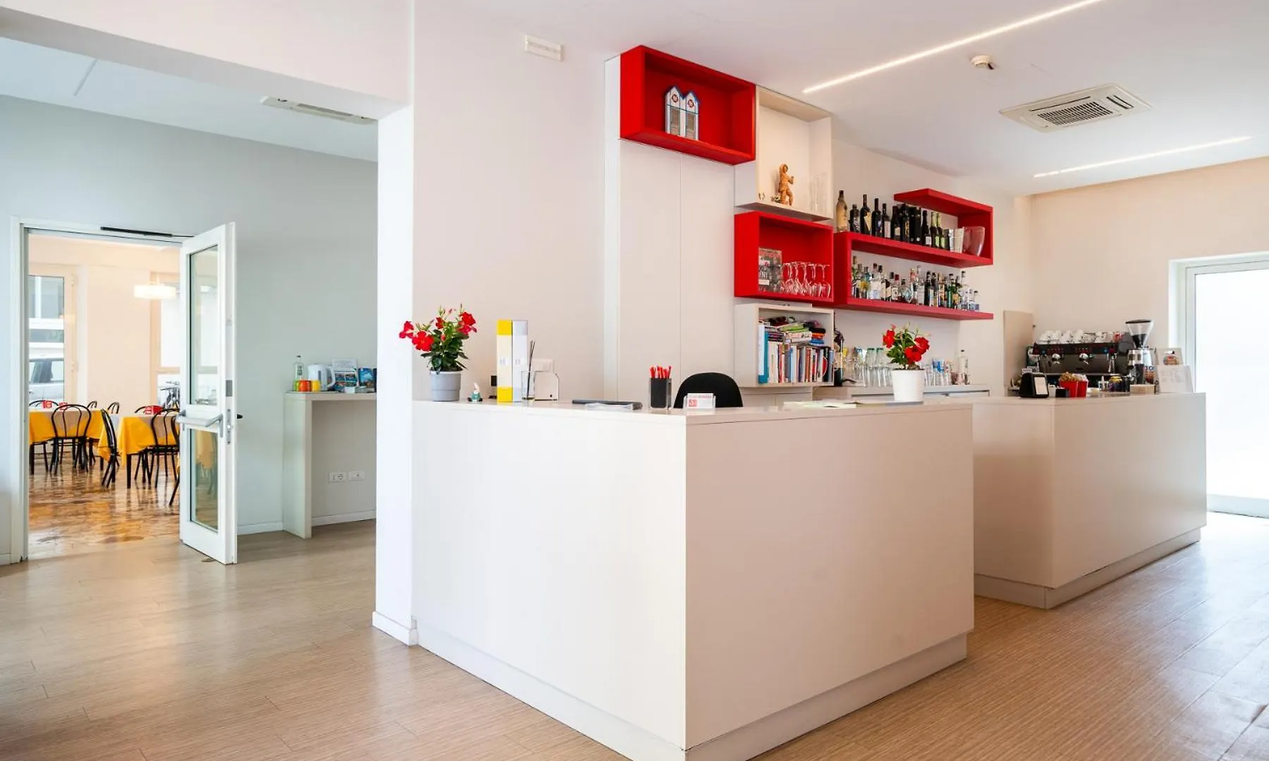 Hotel Amicizia Rimini 3*,  Italy